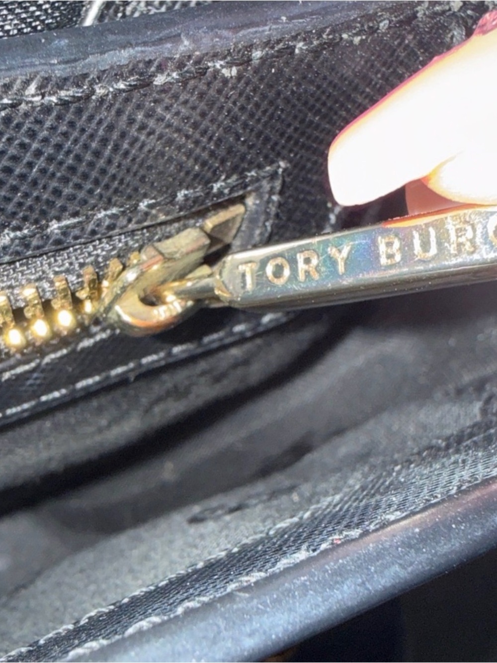Tory Burch Black Leather Crossbody with Gold Emblem - Picture 11 of 11